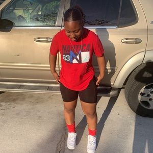 Meet your Posher, Davisha